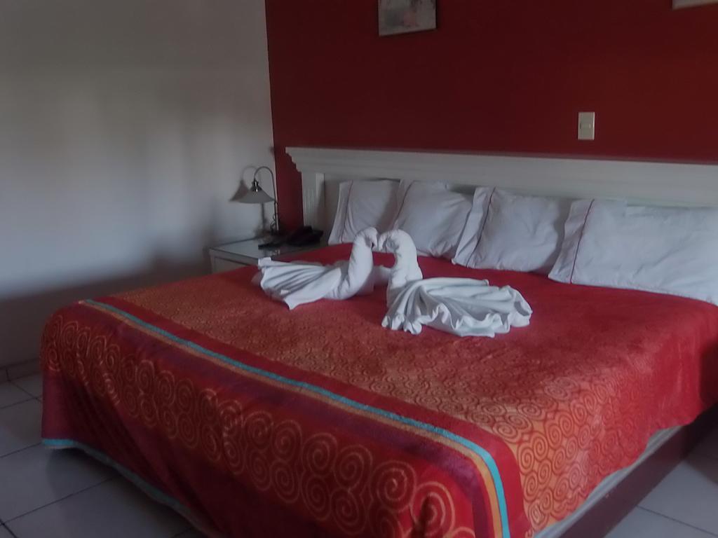 Hotel Raldos Inn Salamanca Szoba fotó